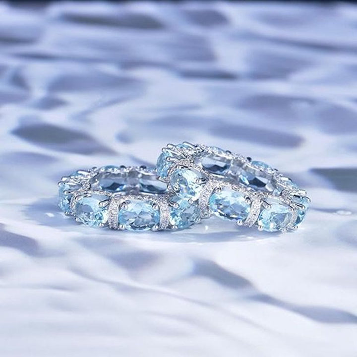 Anello a fascia eternity con cristalli azzurri e pavé di zirconi, anello impilabile da donna - image 3