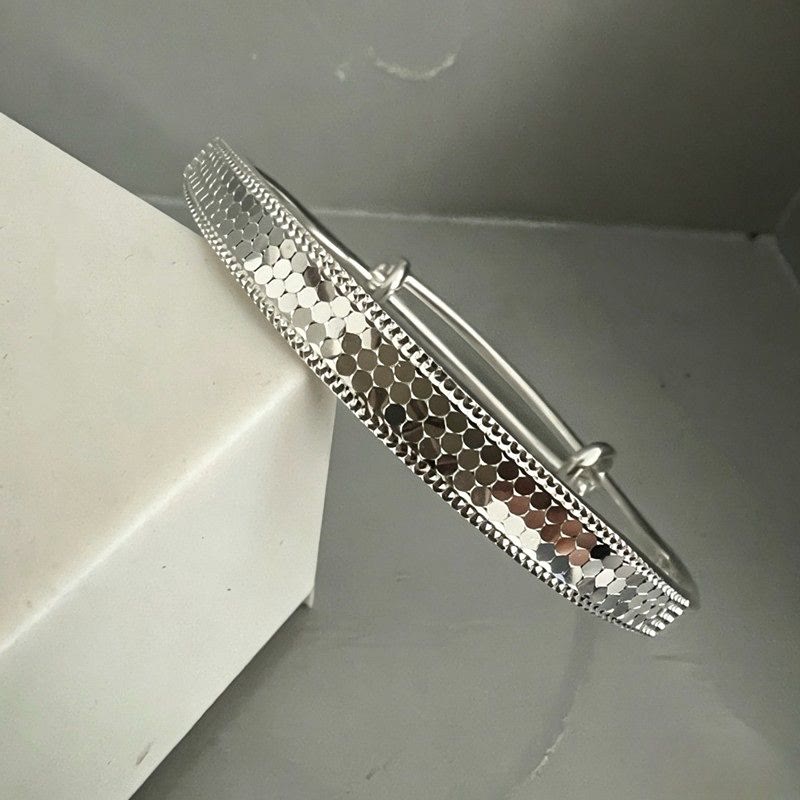 Bracciale rigido regolabile in rame con motivo a squame di drago per donna. - image 3