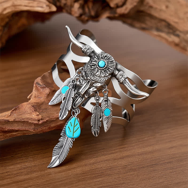 Bracciale aperto con teschio di mucca del sud-ovest, piume turchesi e polsino aperto - image 3