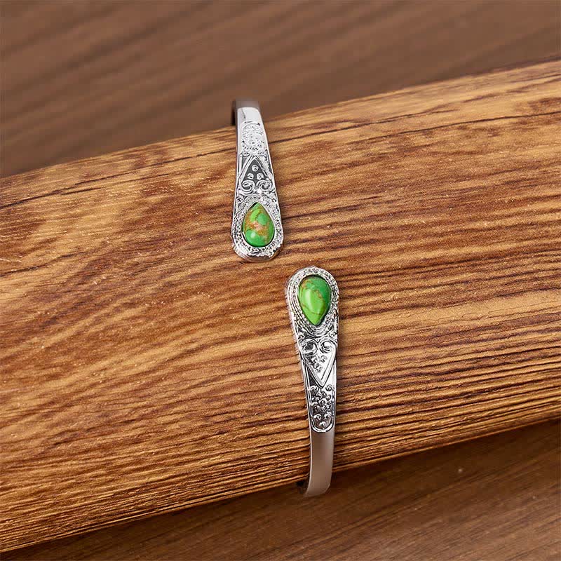 Bracciale aperto Rugged Beauty con due gocce di turchese. - image 5