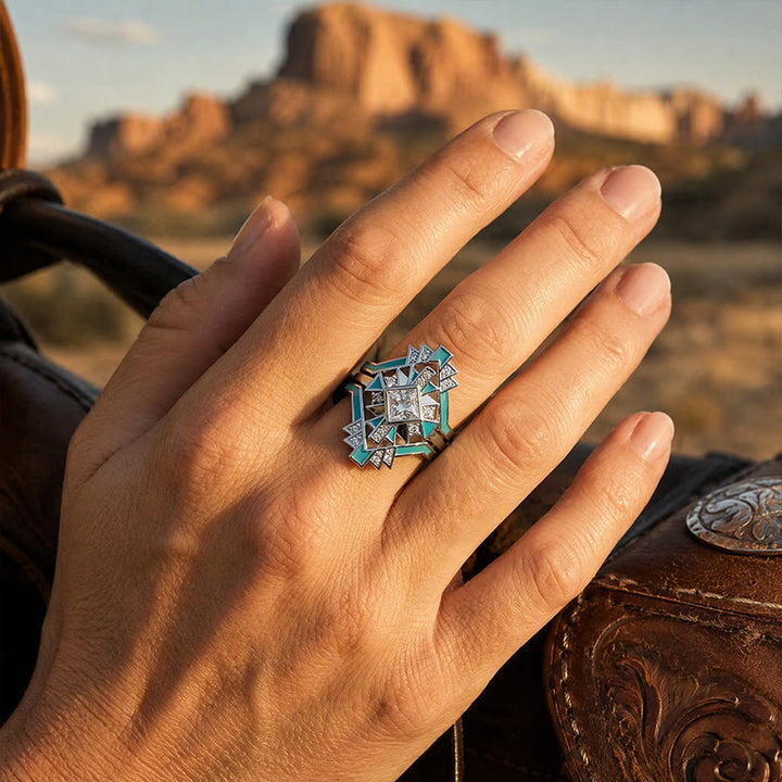 Anello vintage con motivo geometrico, stile etnico, con cristalli incastonati, perfetto come regalo per feste. - image 1
