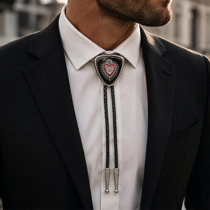 Bolo gotico western in smalto nero con Sacro Cuore - image 1