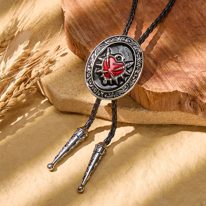 Cravatta bolo gotica con cuore fiammeggiante in smalto nero stile western - Nero - image 0