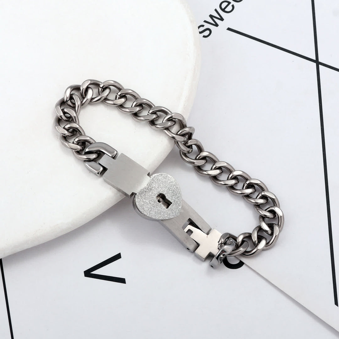 Set di 2 braccialetti coordinati per coppie con lucchetto a forma di cuore e chiave intrecciati - image 10