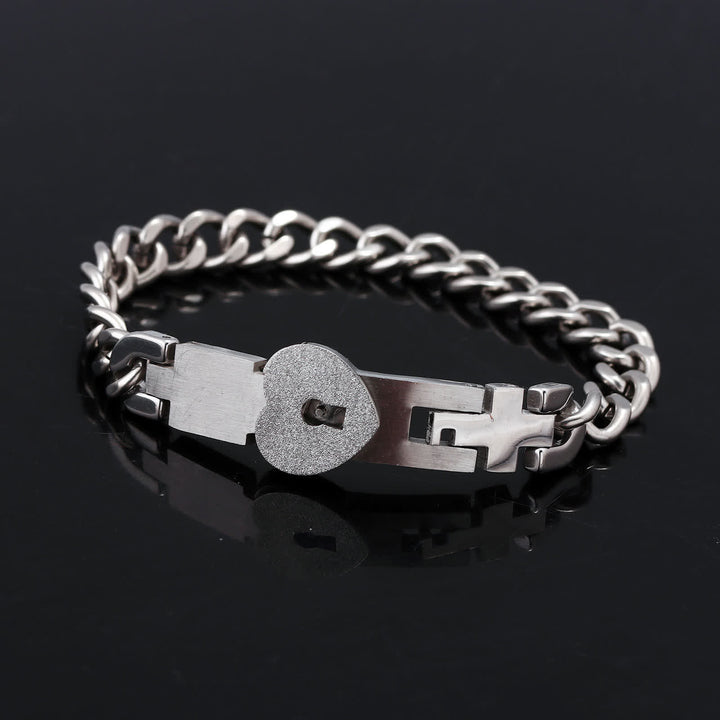 Set di 2 braccialetti coordinati per coppie con lucchetto a forma di cuore e chiave intrecciati - image 6
