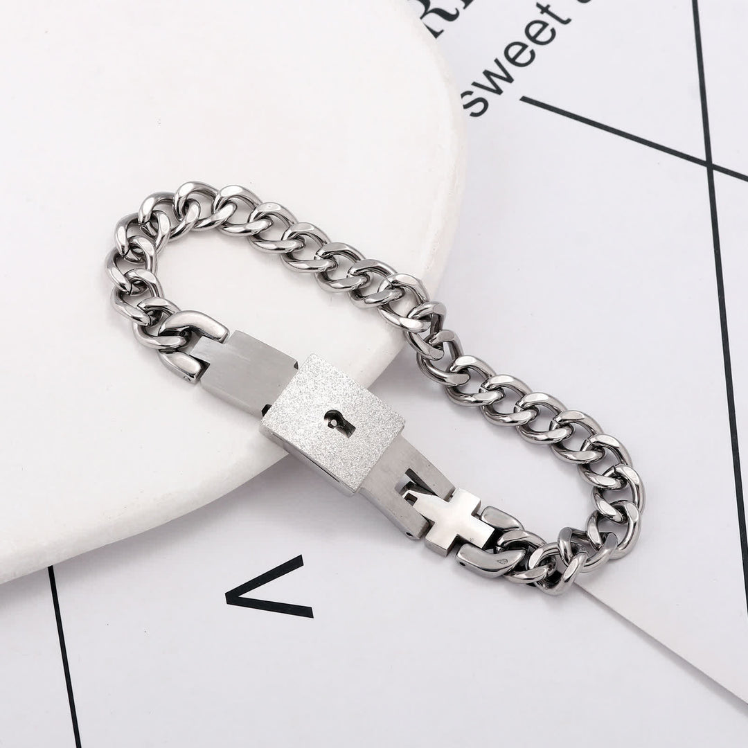 Set di 2 braccialetti coordinati per coppie con lucchetto a forma di cuore e chiave intrecciati - image 9