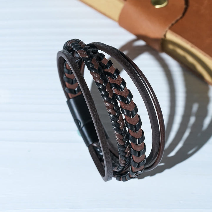 Bracciale multistrato da uomo in pelle intrecciata piatta con chiusura magnetica, stile western. - image 4