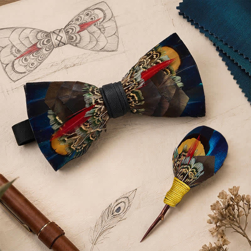 Papillon con piuma, nei colori marrone cioccolato e blu notte, con spilla da bavero. - image 0