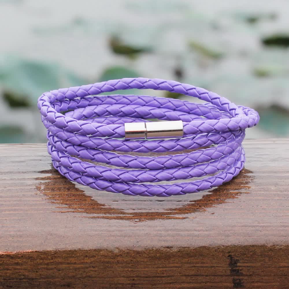 Bracciale avvolgente in pelle sintetica intrecciata con fibbia magnetica multistrato - image 15