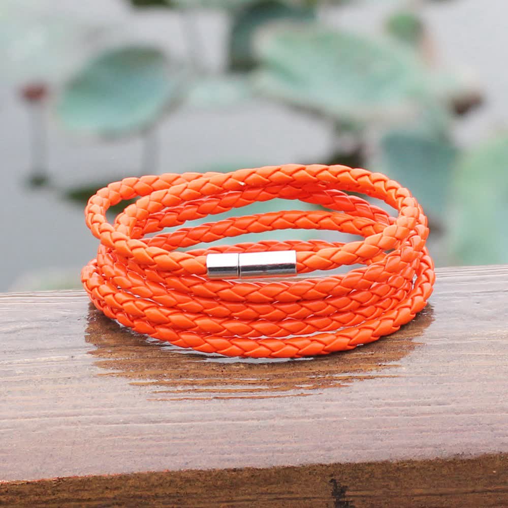 Bracciale avvolgente in pelle sintetica intrecciata con fibbia magnetica multistrato - image 17