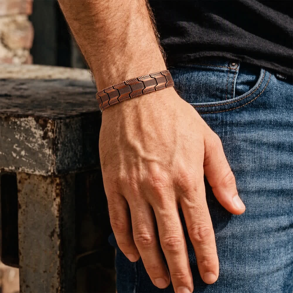 Bracciale vintage con catena magnetica a maglie a freccia e strumento per la rimozione delle maglie. - image 1