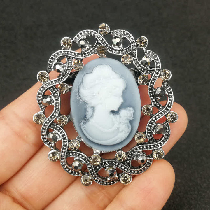 Spilla da donna con cammeo della regina del secolo retrò