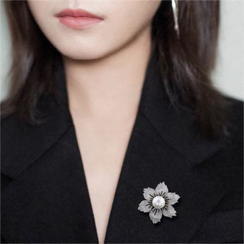 Spilla Bauhinia di lusso con perle brillanti da donna - image 9