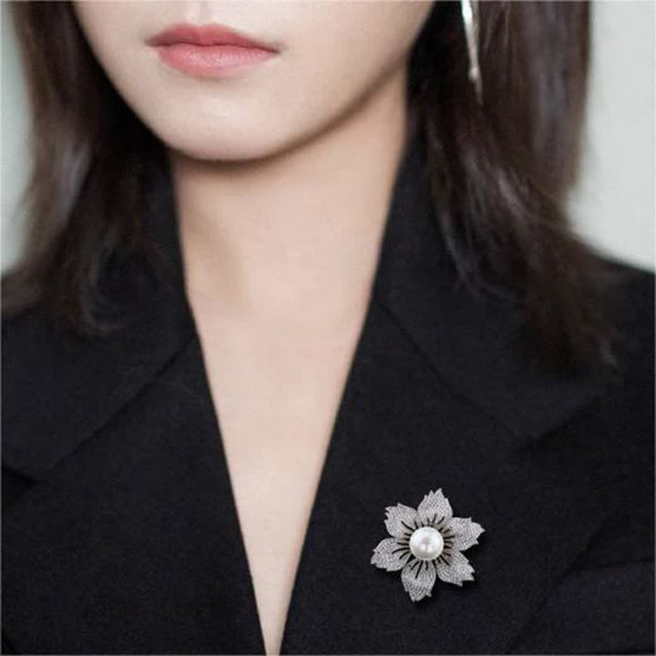 Spilla Bauhinia di lusso con perle brillanti da donna - image 9