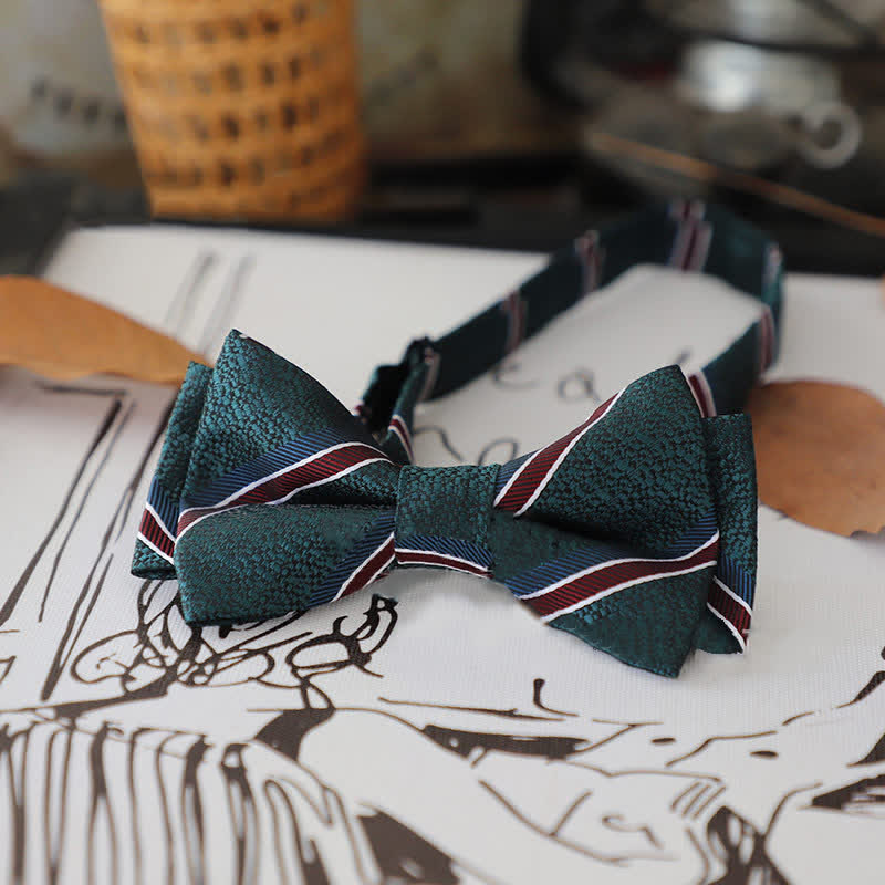 Papillon a righe con pois alla moda da uomo