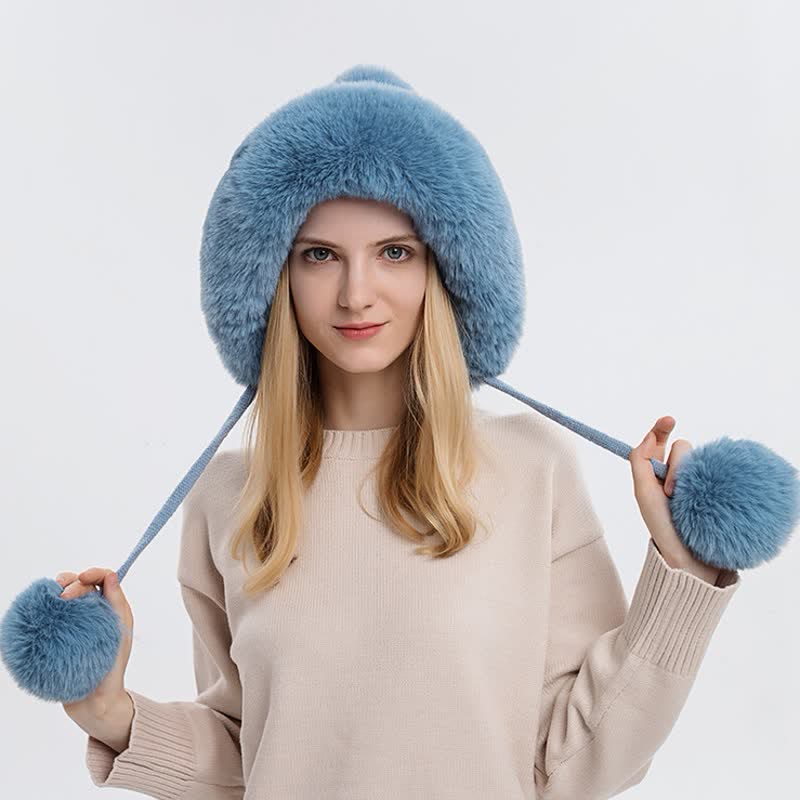 Cappello lavorato a maglia caldo e spesso con pompon tripli da donna