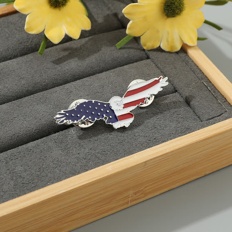 Spilla da uomo con bandiera americana e avvoltoio in smalto