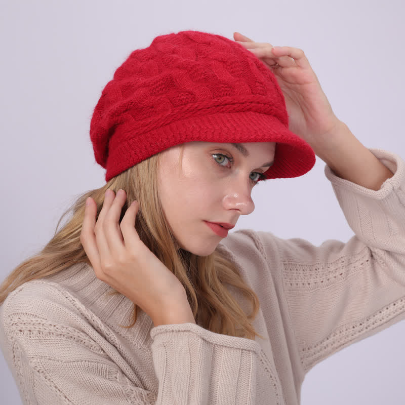Cappello con visiera e fodera soffice e soffice da donna