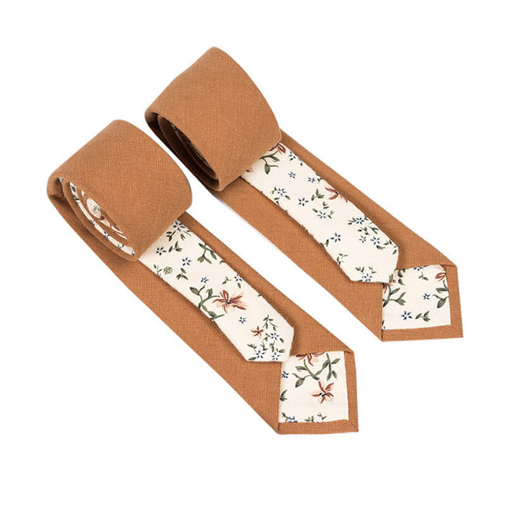 Cravatta da uomo con motivo patchwork floreale a quadri
