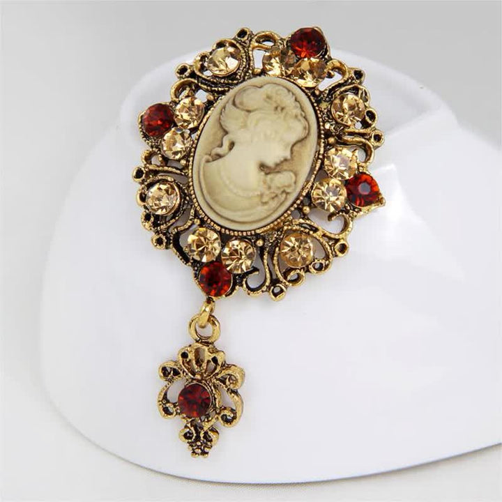 Spilla vittoriana con cammeo da donna