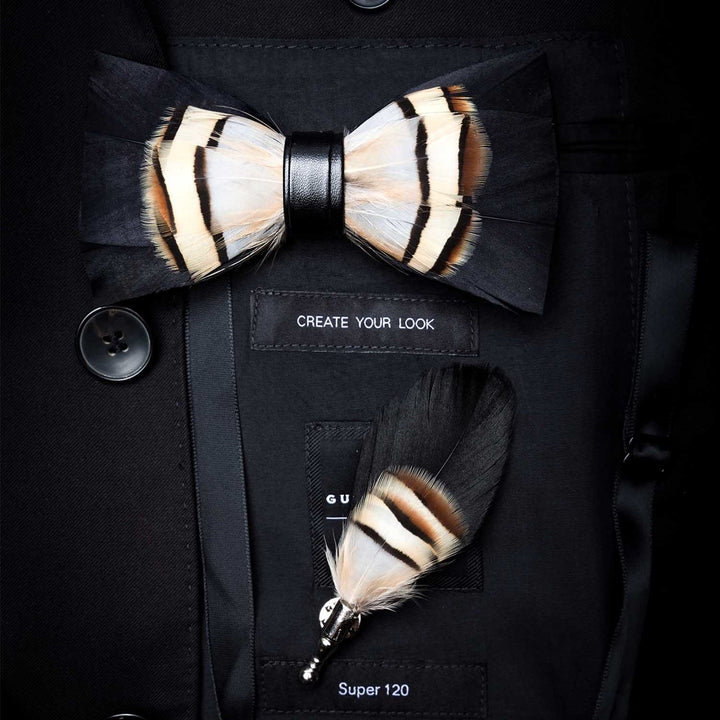 Papillon con piume di cigno marrone e nero con spilla da bavero - Marrone e nero - image 0