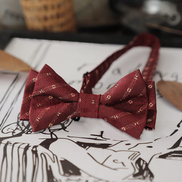 Papillon a righe con pois alla moda da uomo