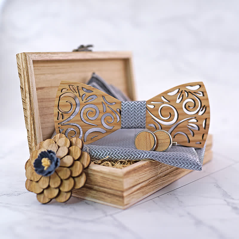 Set di 4 papillon in legno con motivo a foglia cava da uomo