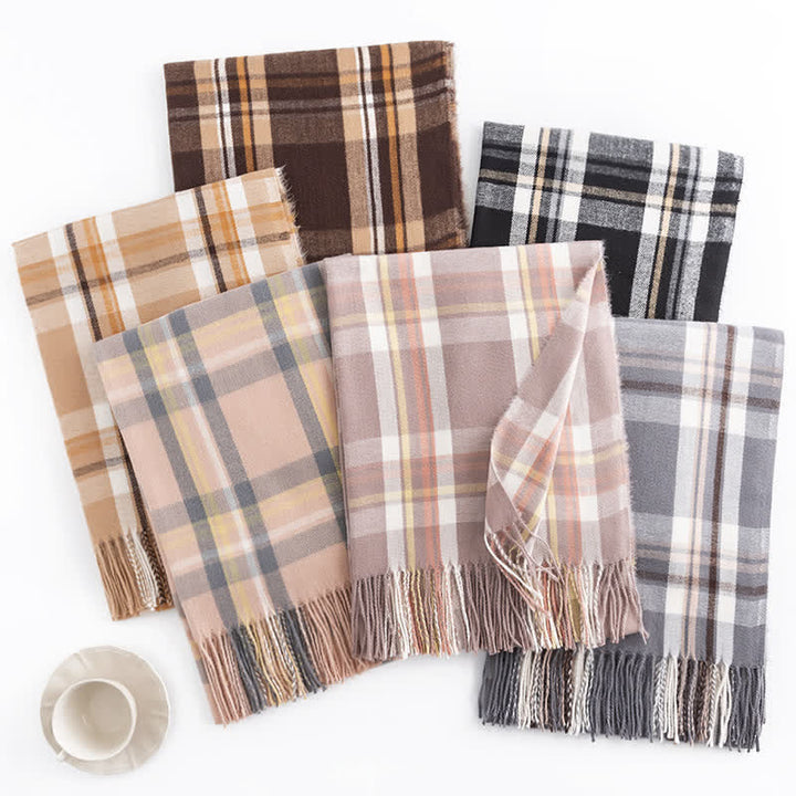 Sciarpa con frange a quadri britannici versatile da donna - image 1