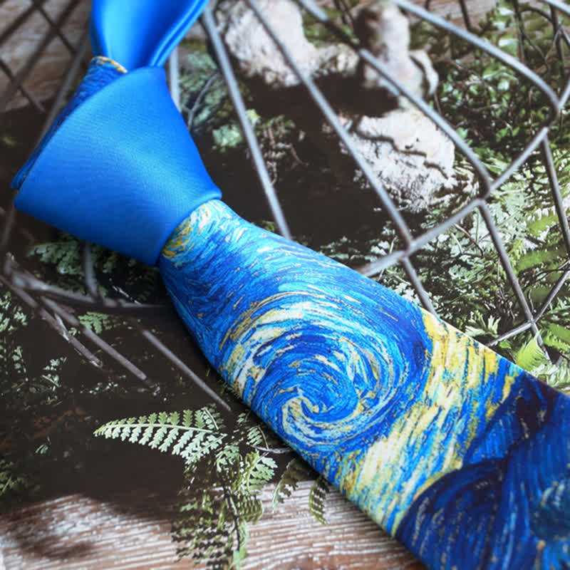 Cravatta da uomo con motivo notte stellata dipinto blu