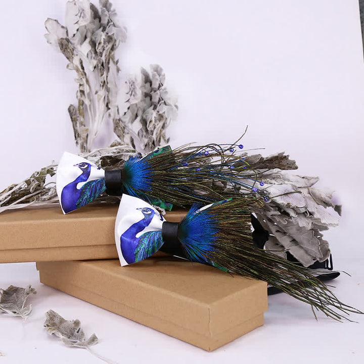 Papillon con piume di perline a coda di pavone blu