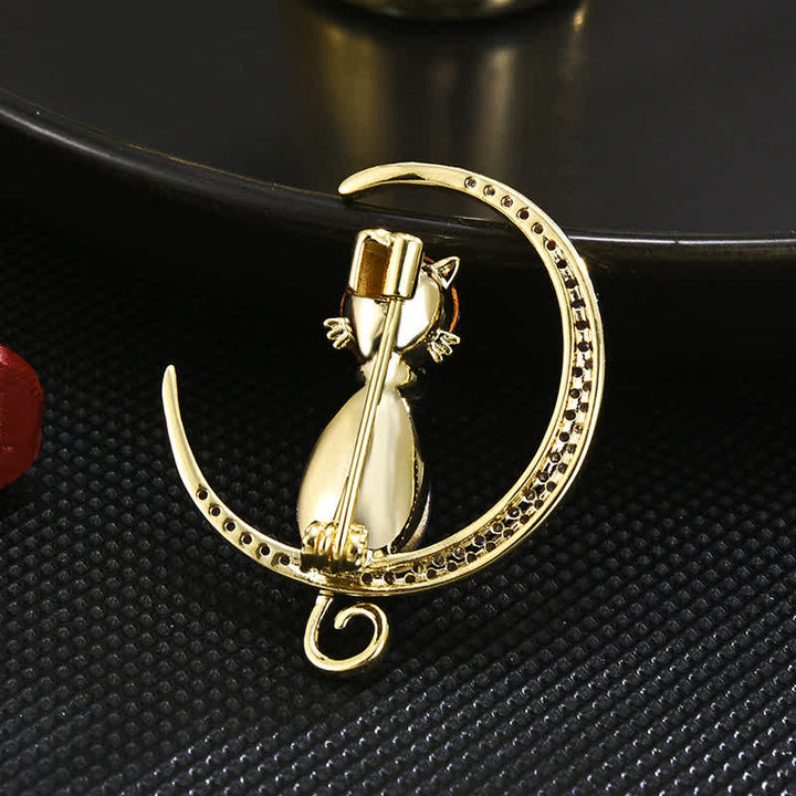 Spilla da donna a forma di gattino con luna e menisco - image 3