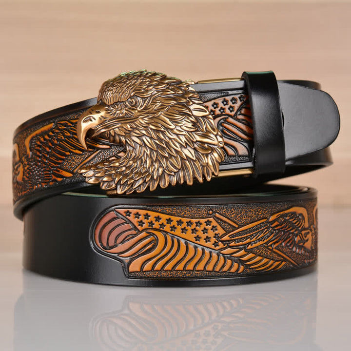 Cintura in pelle con fibbia automatica a forma di testa d'aquila intricata da uomo