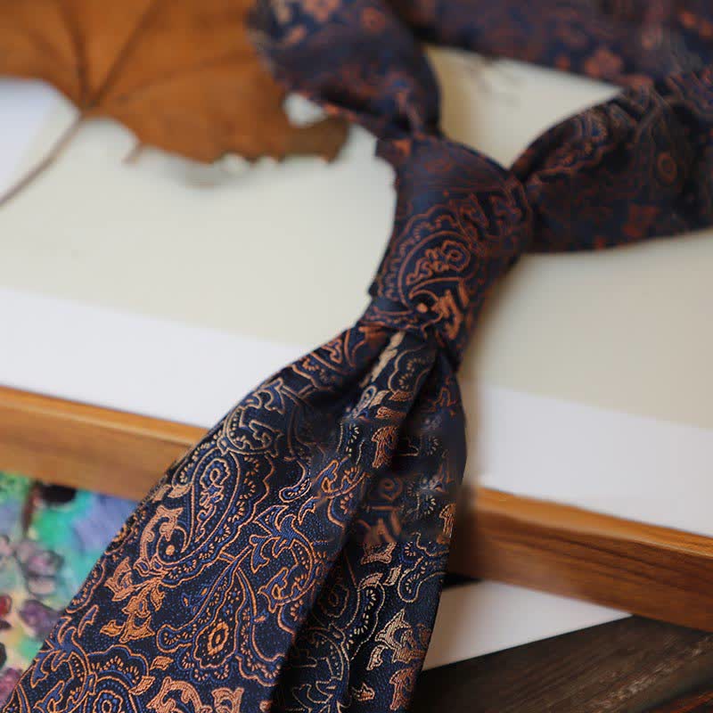 Cravatta da uomo con motivo Paisley a righe della serie Coffee Colors