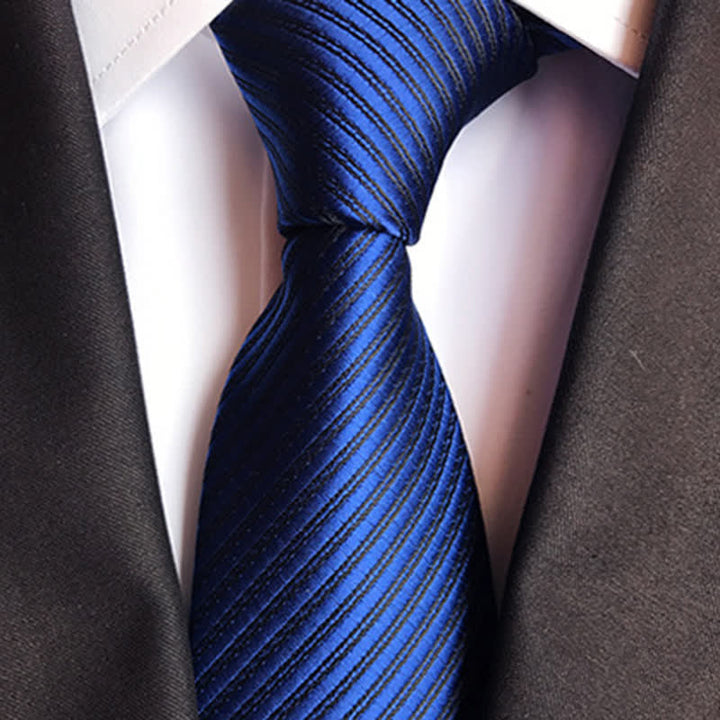 Cravatta da lavoro discreta in twill tinta unita da uomo