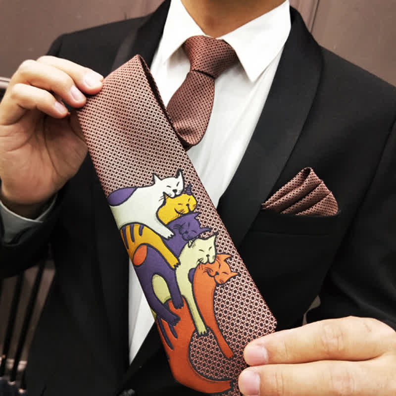 Cravatta casual da uomo con gattini coccolosi