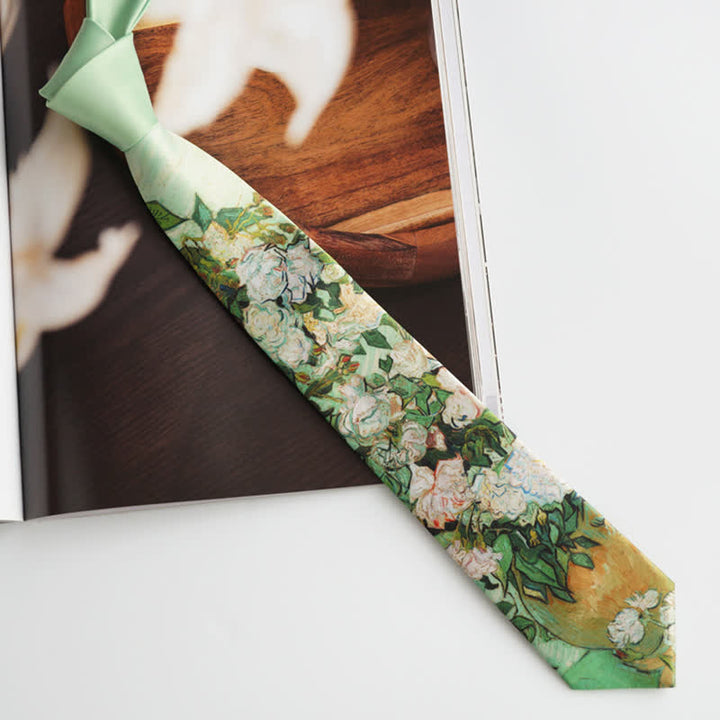 Cravatta floreale da uomo con rose bianche e verde chiaro