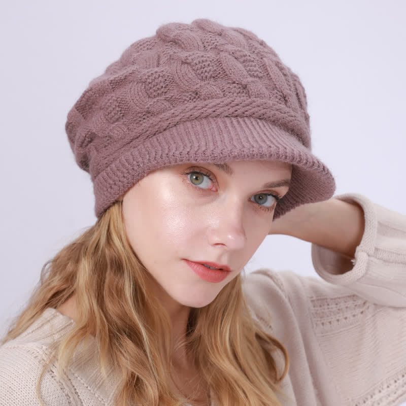 Cappello con visiera e fodera soffice e soffice da donna