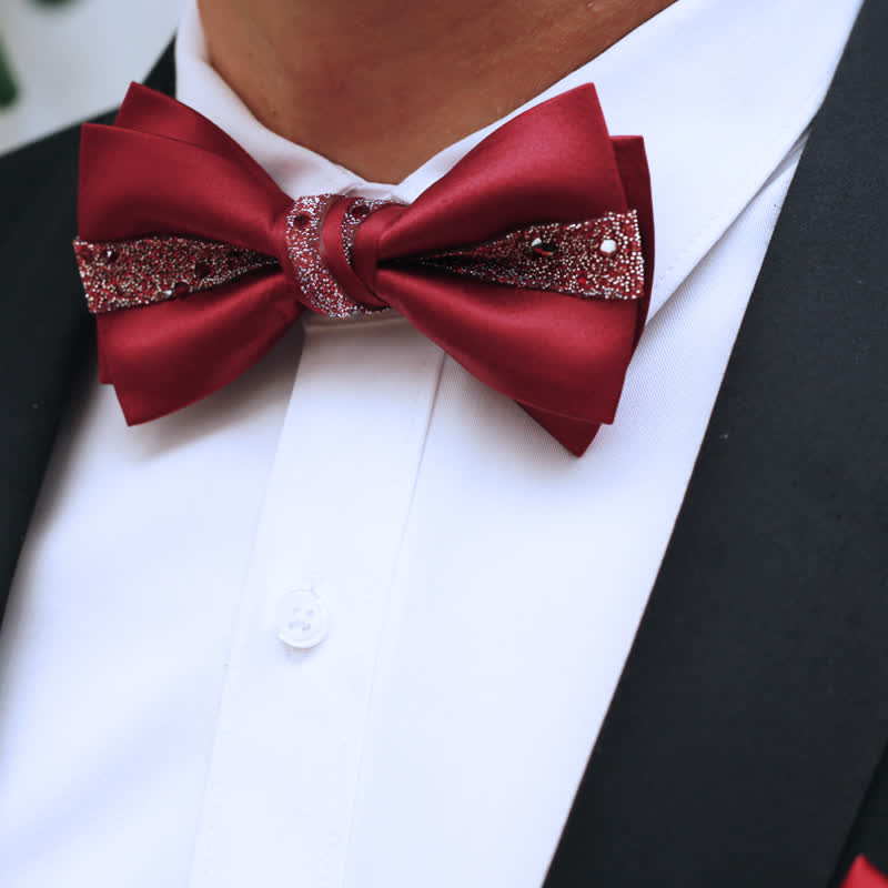 Papillon da uomo con strass rosso e fazzoletto da taschino