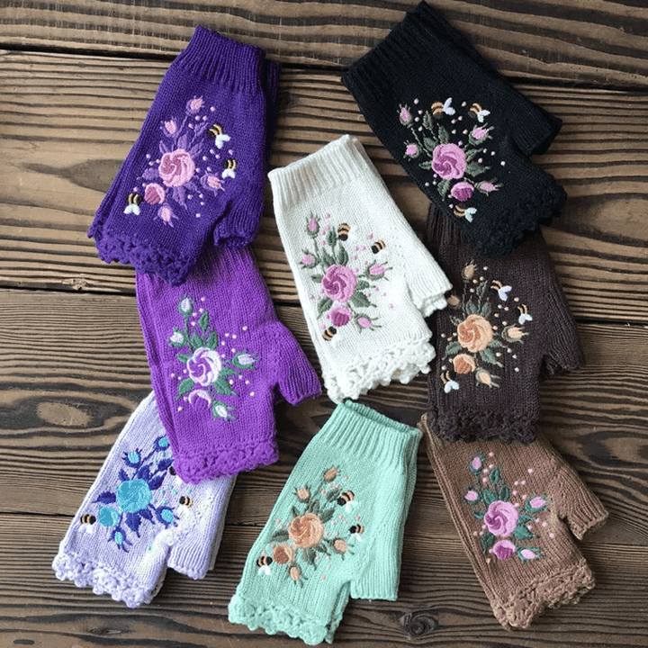 Guanti da donna in maglia a mezza dita con ricami floreali