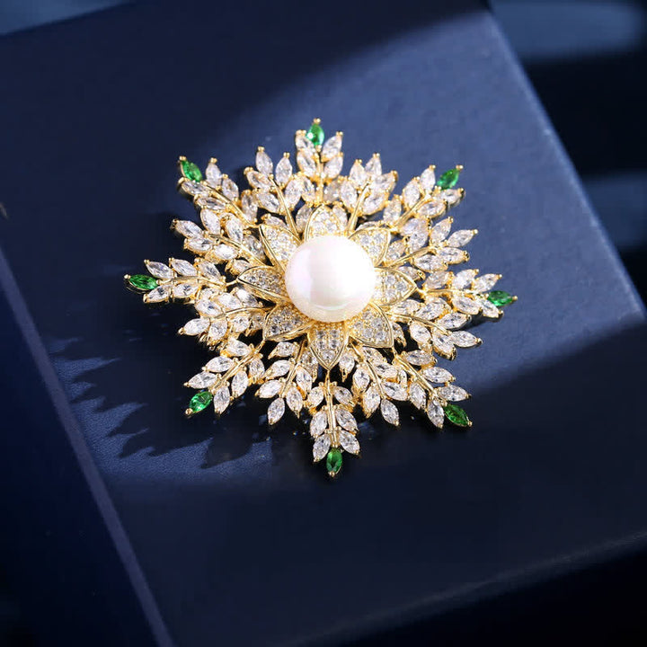 Spilla da donna con fiore di perle e fiocco di neve