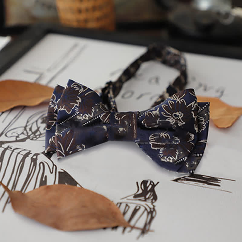 Papillon da uomo con foglie floreali retrò