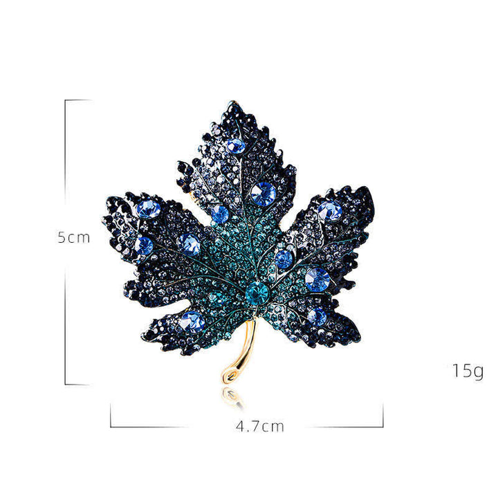 Spilla da donna a forma di foglia d'acero con cristalli e strass