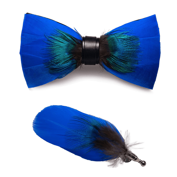 Papillon con piume di pavone blu Oxford per bambini con spilla da bavero