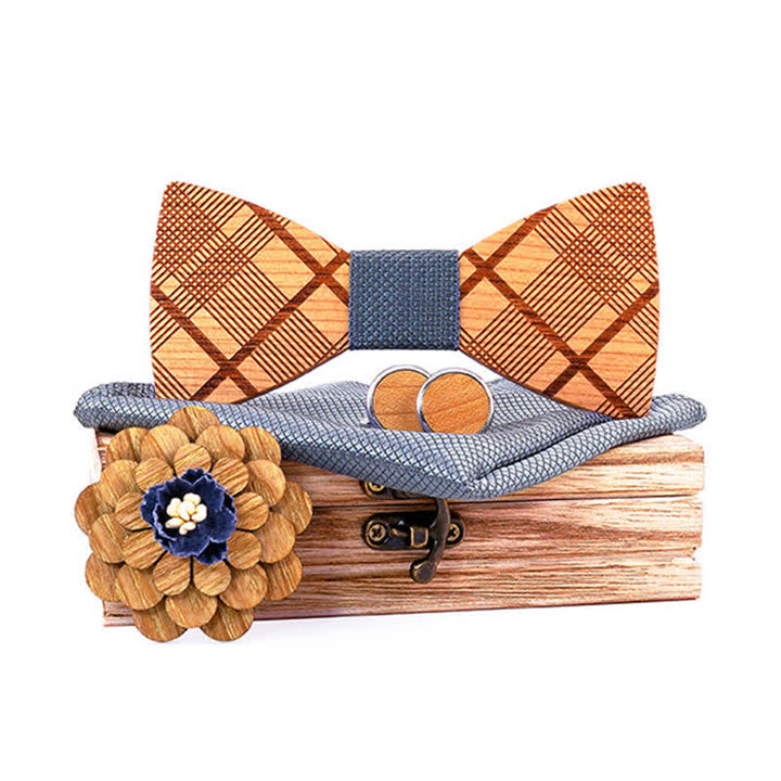 Set di 4 papillon in legno intagliato a quadri da uomo