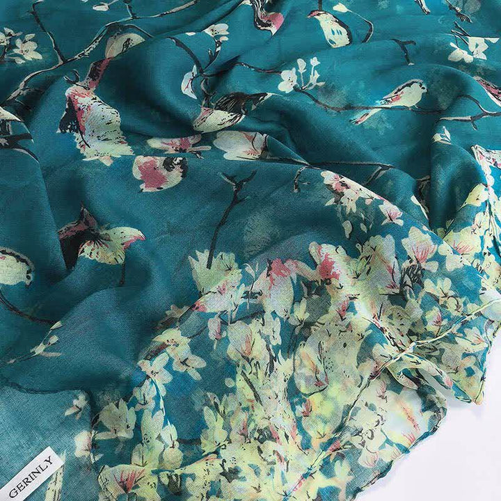 Sciarpa leggera da donna con uccelli floreali in fiore