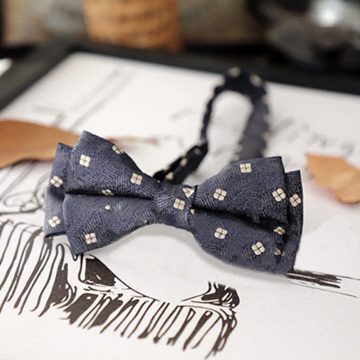 Papillon da uomo con foglie floreali retrò