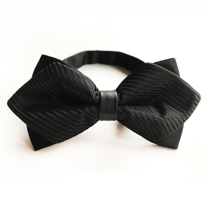Papillon classico a righe appuntite da uomo