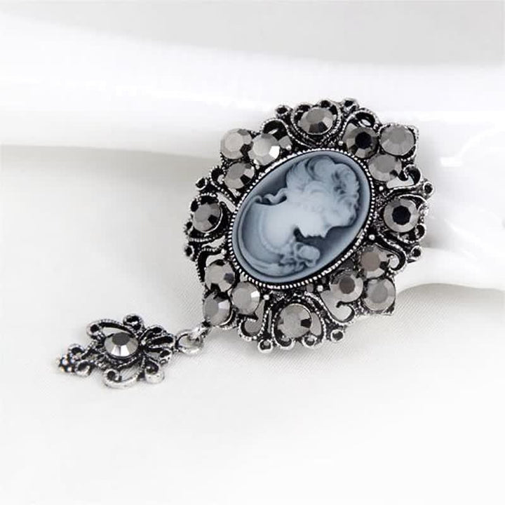 Spilla vittoriana con cammeo da donna