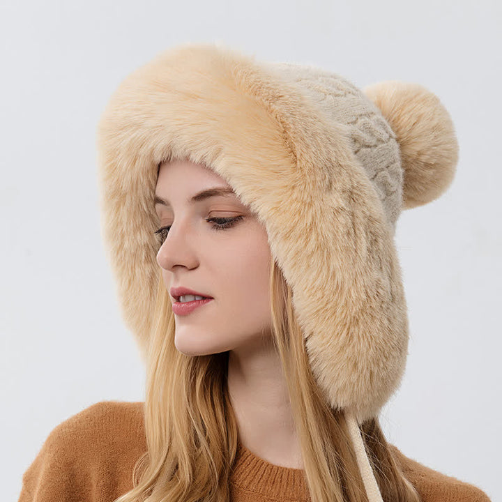 Cappello lavorato a maglia caldo e spesso con pompon tripli da donna