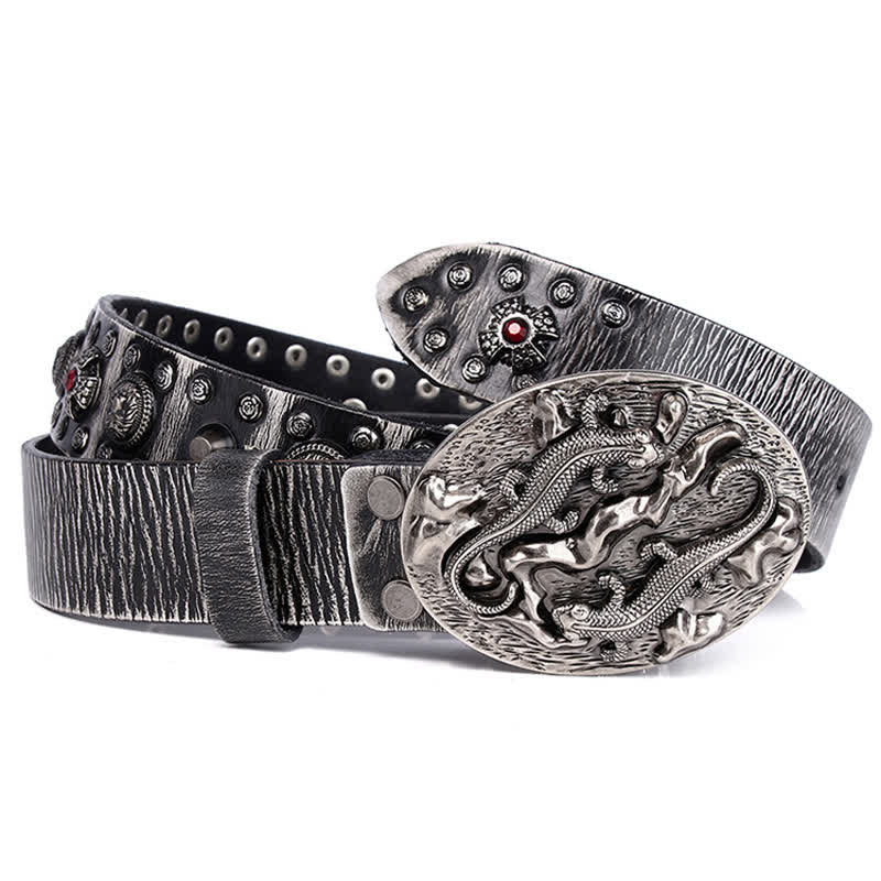 Cintura in pelle con ornamento leone rubino borchiato da uomo